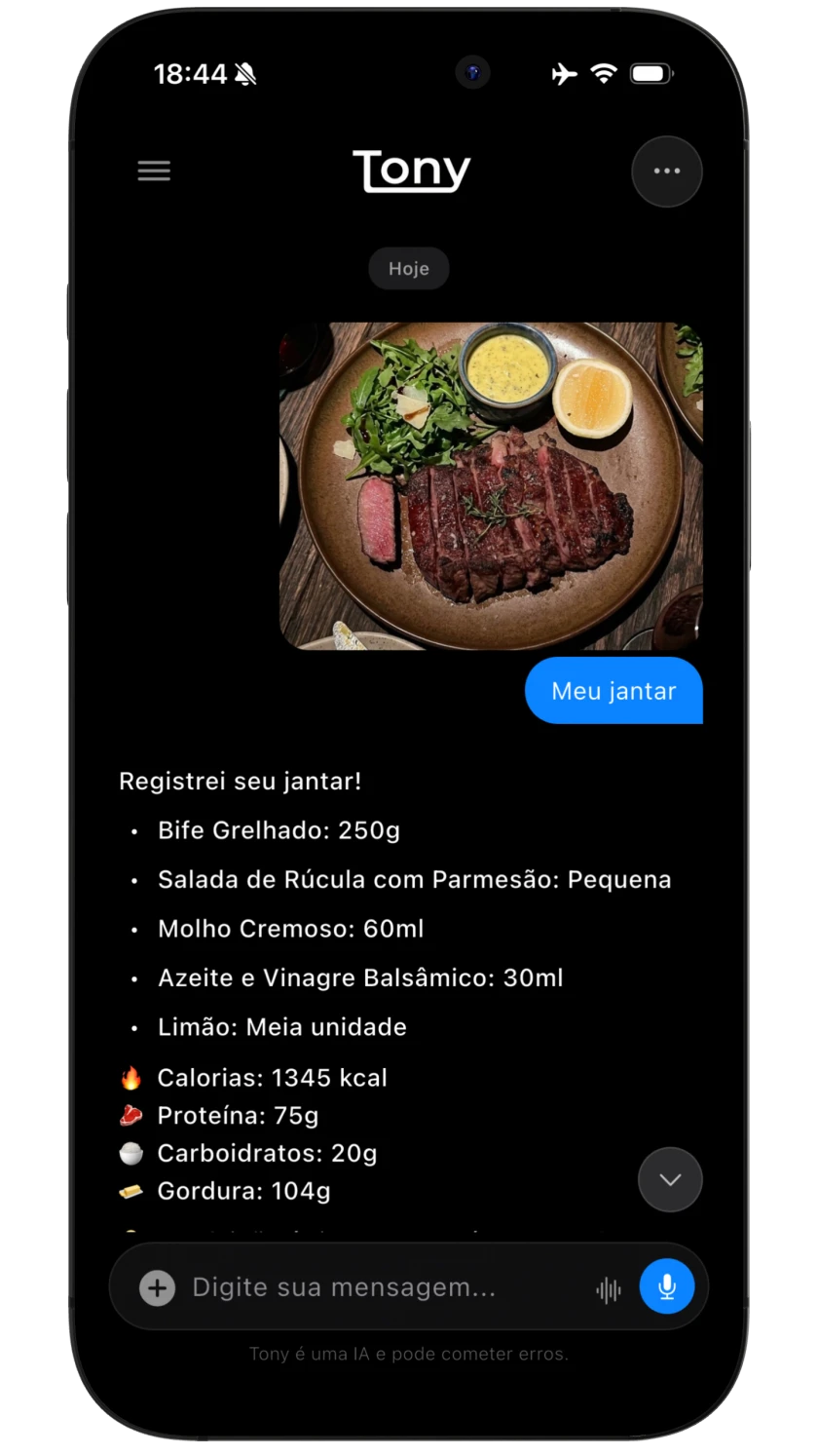 Chat real do Tony: foto de um jantar enviada e o Tony registrando os alimentos com calorias, proteínas, carboidratos e gorduras